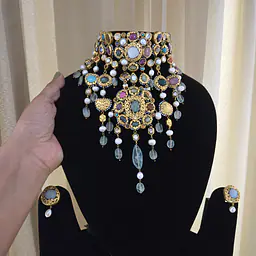 Multi stone choker - Master