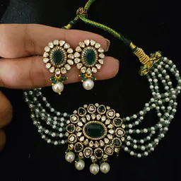 Polki choker with studs - Master