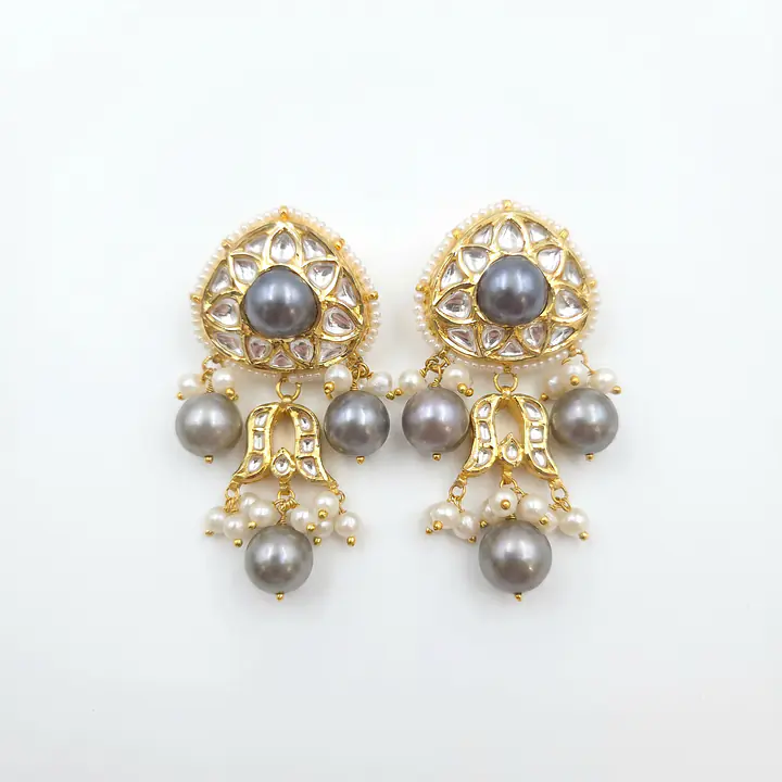Kundan and pearl studs - Master