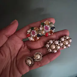 Pearl Aurora Studs - Master