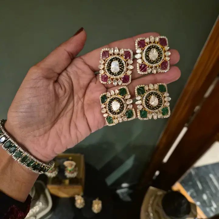 Zaria Regal Studs - Master