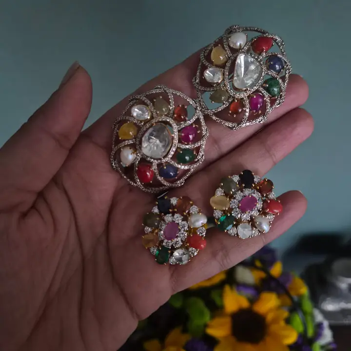 Elanora Floral Studs - Master