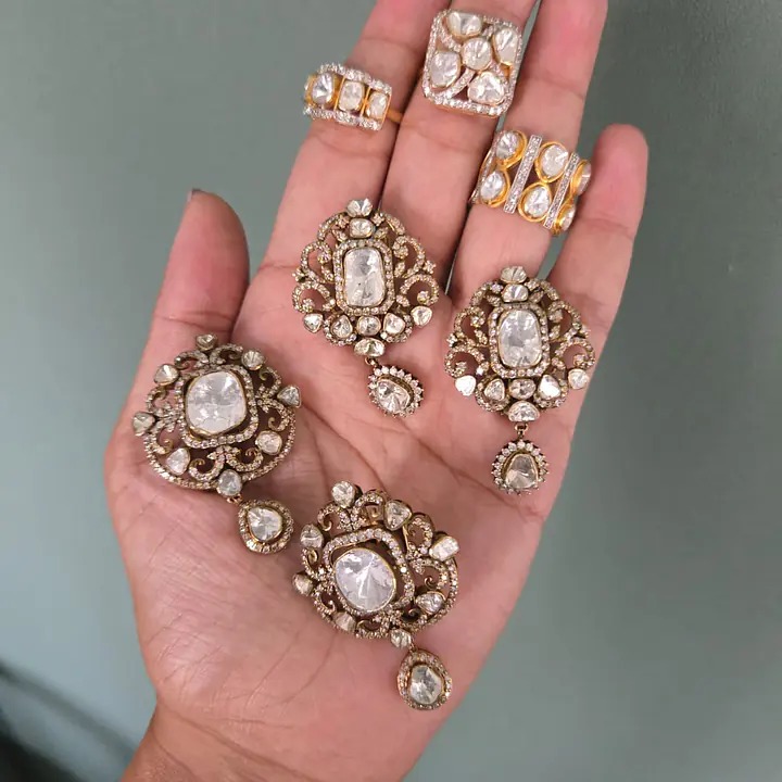 Noor Mahal Studs - Master