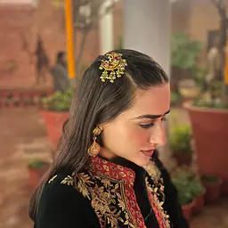 Noor-e-Chand Hair Clip - Master