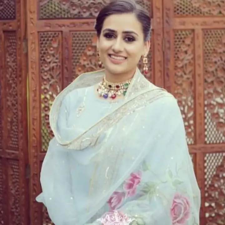 Gulrukh Navratna Bridal Set - Master
