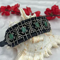 Midnight Emerald Cuff - Master