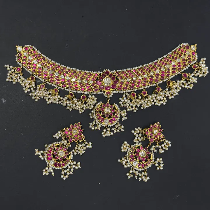 Ruby set in 22carat gold - Master